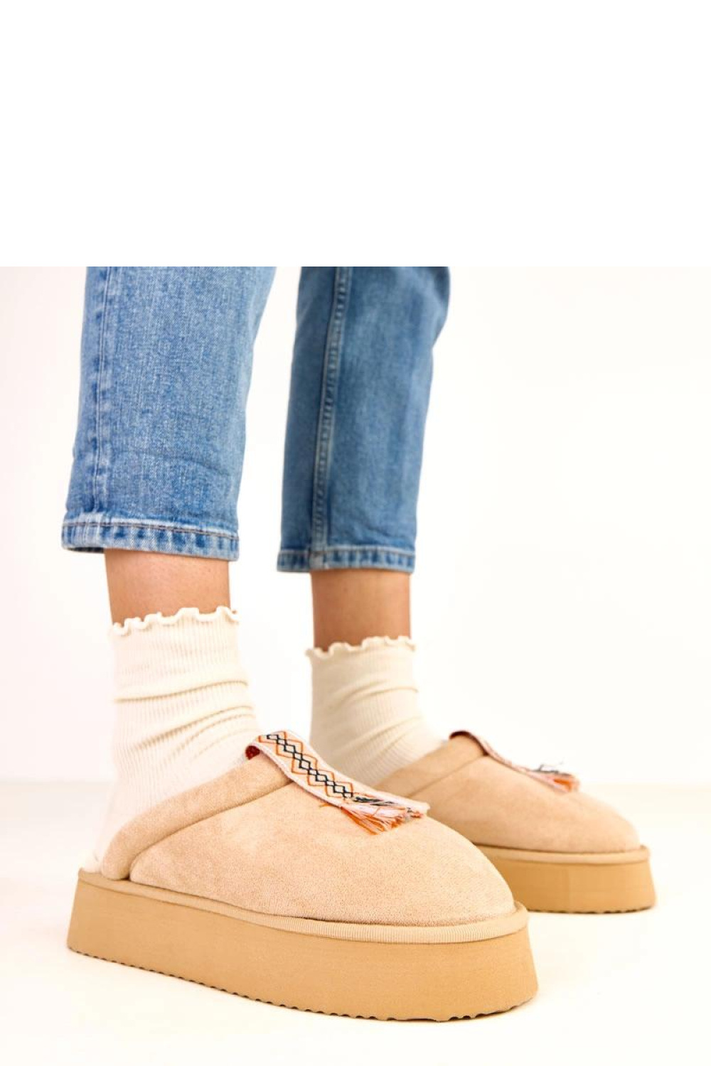 Slippers model 223116 Solea
