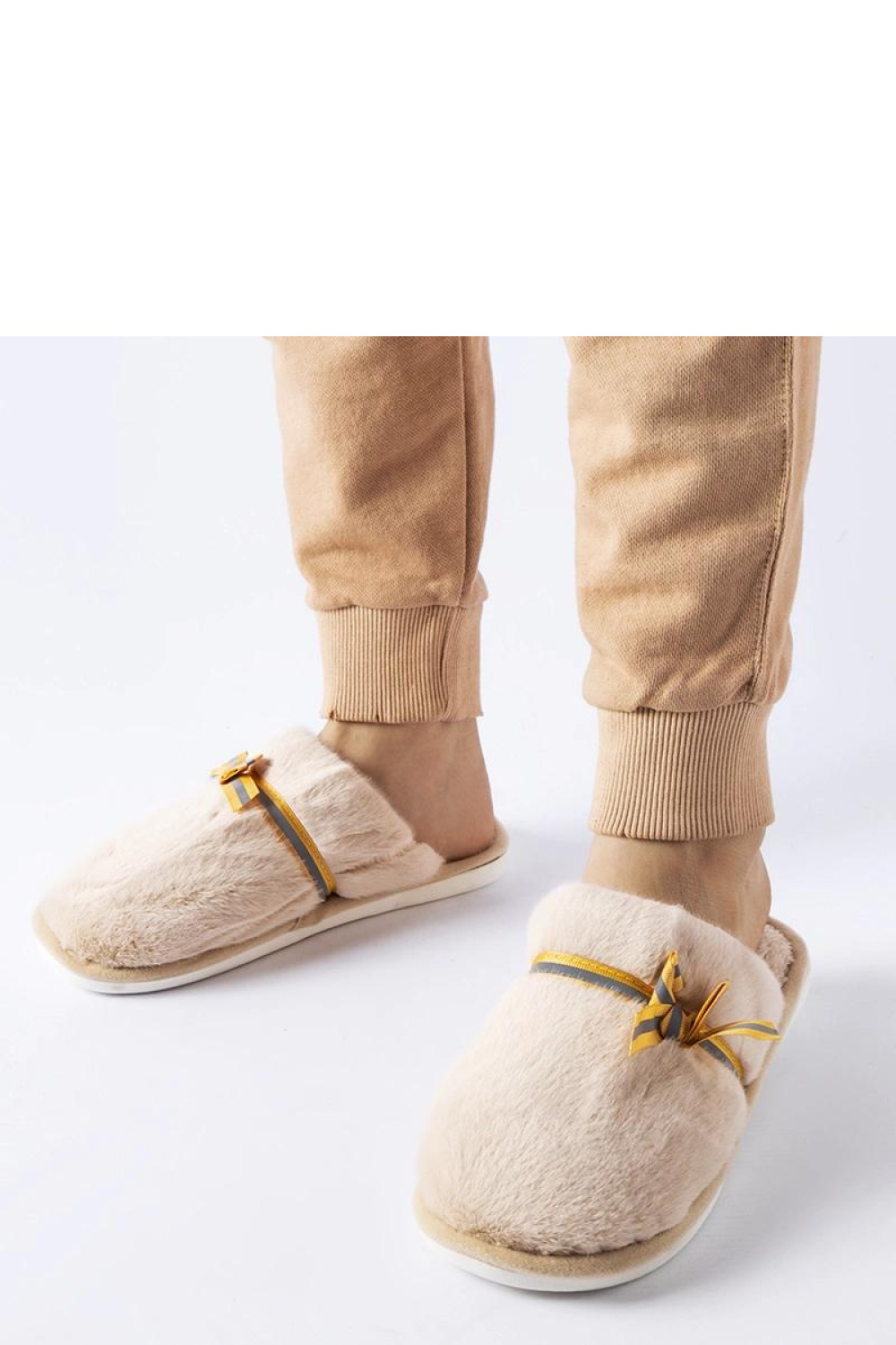 Slippers model 223124 Solea