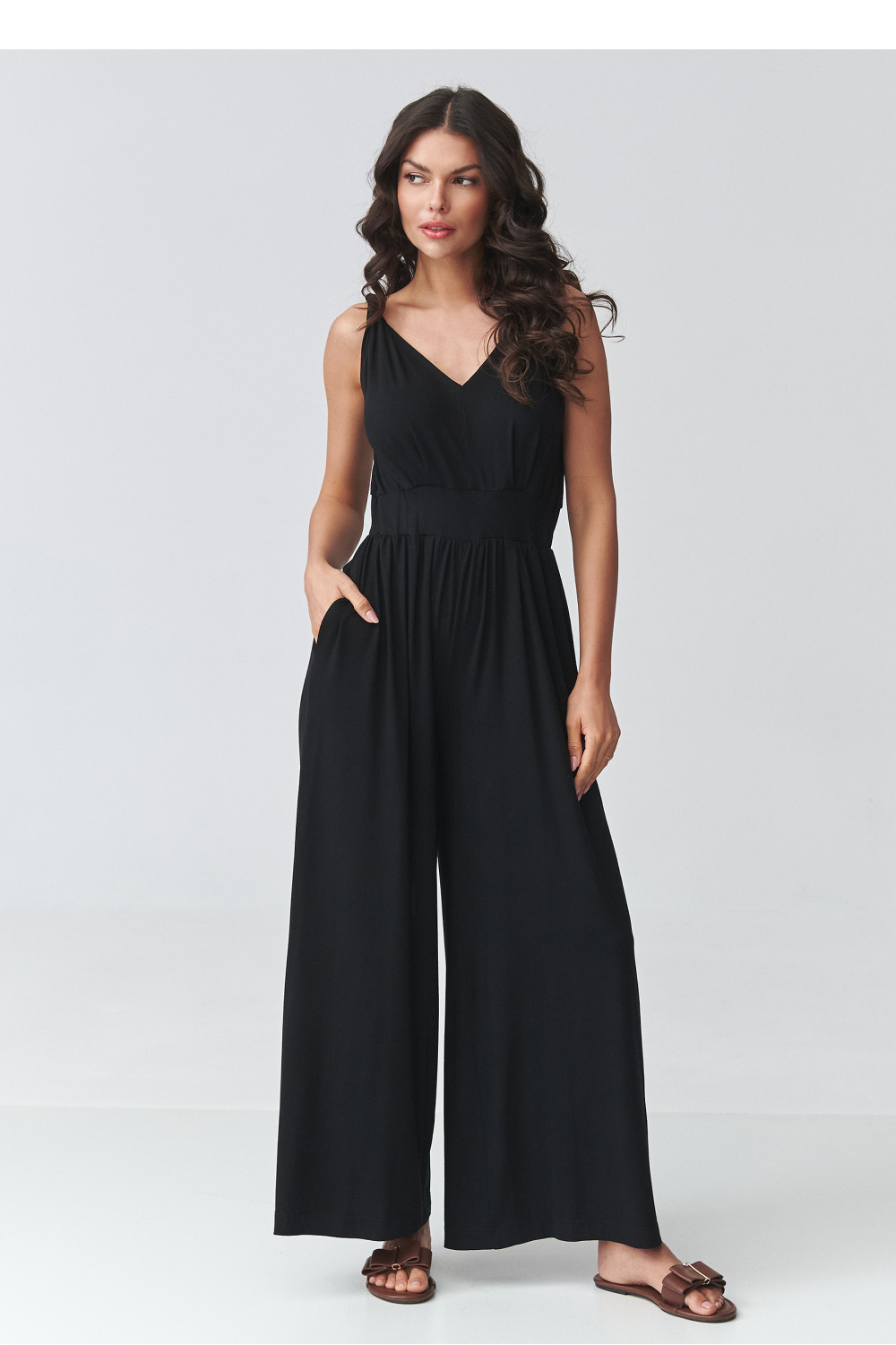 Suit model 225662 Makadamia
