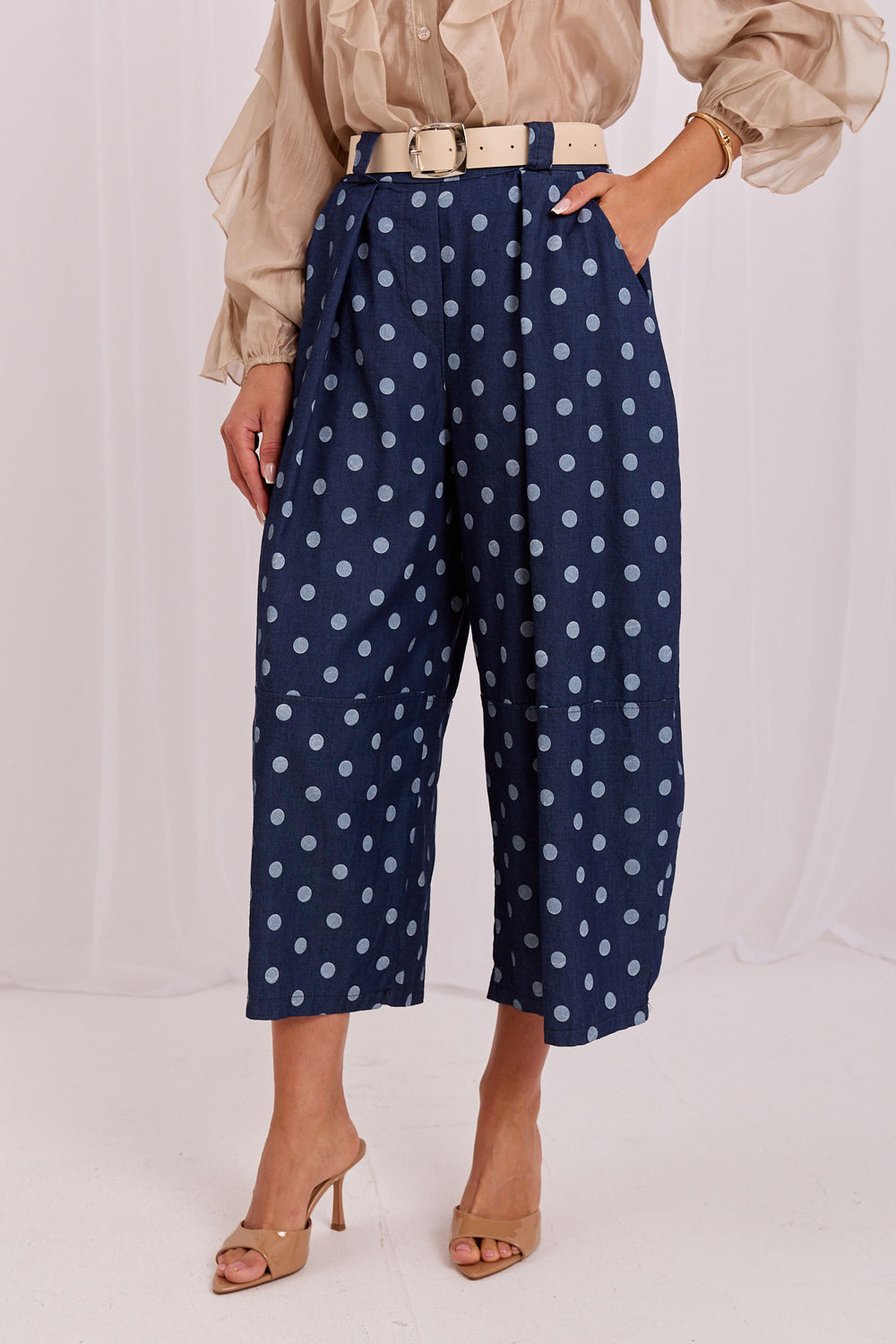 Adult Product 18+ - Culottes model 229639 Factory Price - Factory Price - Pants, Trousers, Shorts - KS Store