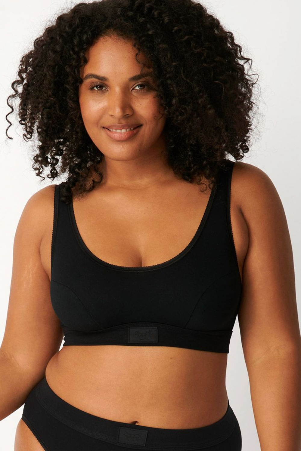 Adult Product 18+ - Sports bra model 229971 Sloggi - Sloggi - Soft Bras, Semi-Soft Bras - KS Store