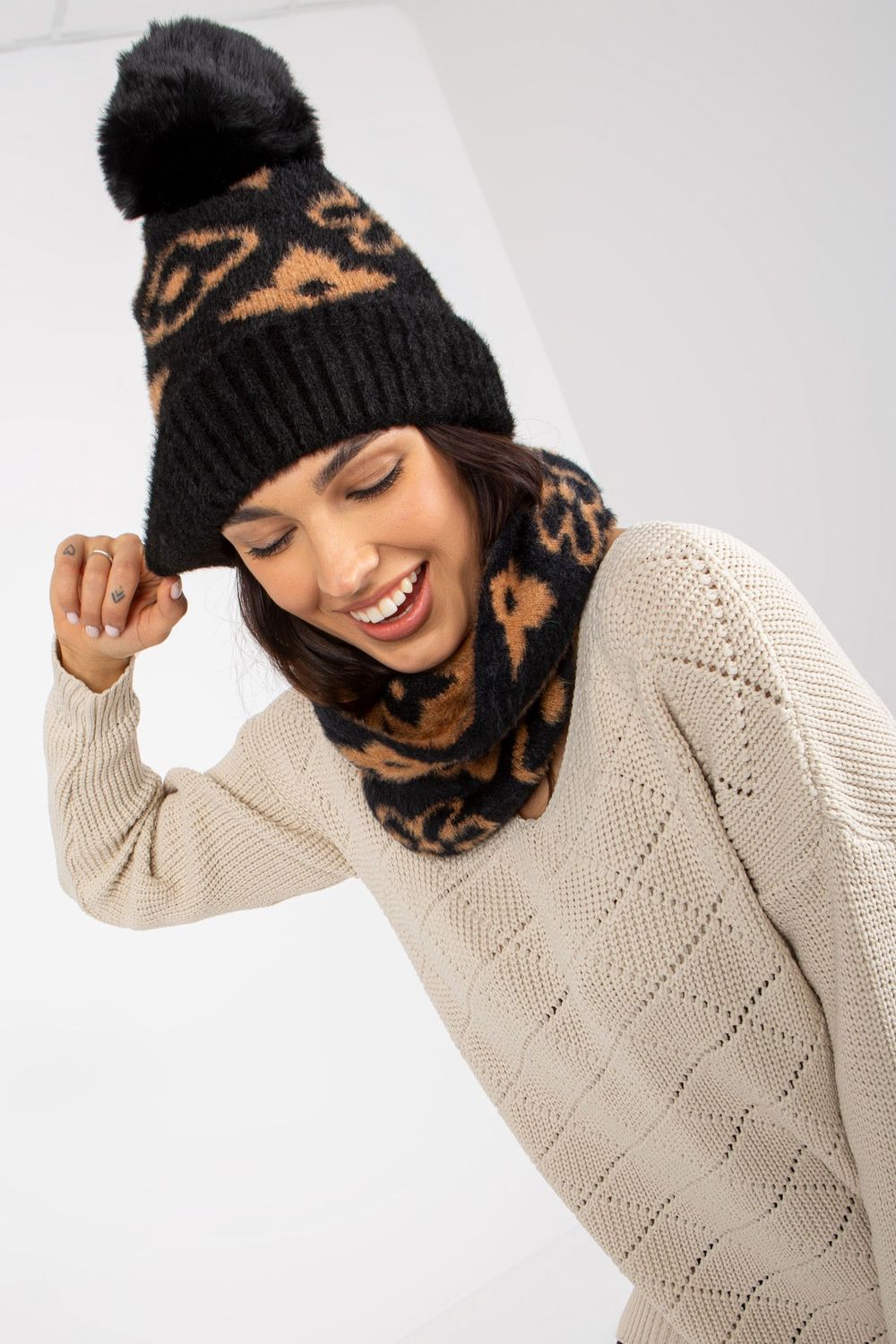Adult Product 18+ - Cap model 185915 AT - AT - Caps & Hats for Women - KS Store